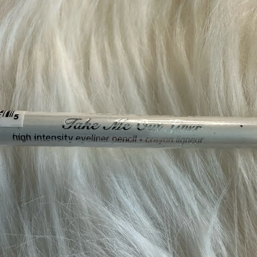 🩷5/$10🩷 White Eyeliner Pencil